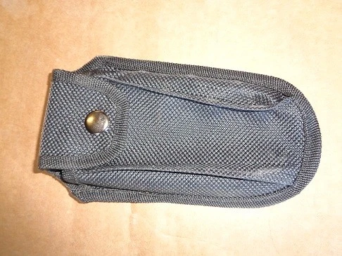 Biker USA Black D/A OTF Trench Automatic Knuckle Knife Two Tone Dagger 5 Biker USA Black D/A OTF Trench Automatic Knuckle Knife Two Tone Dagger - Image 3